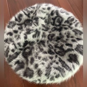 Grey angora animal print reversible beret.